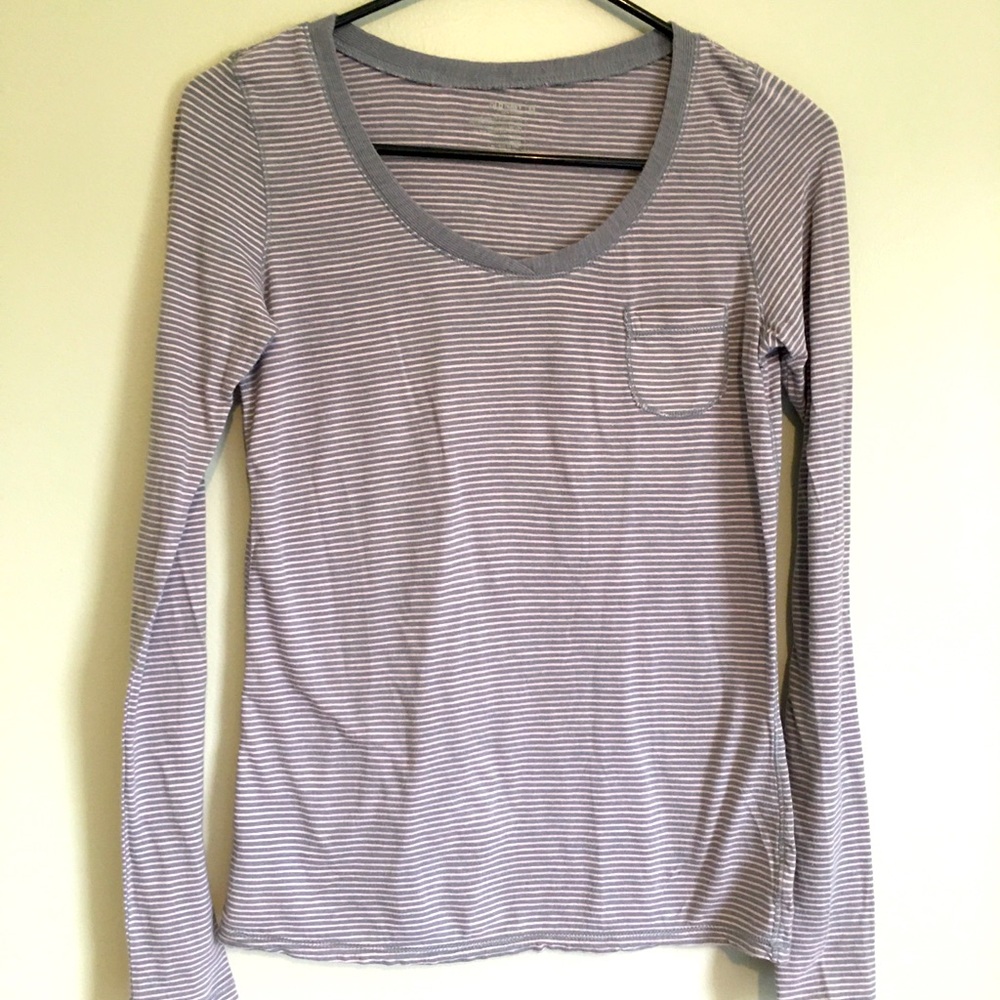 Women’s Old Navy Long Sleeved Cotton Tee